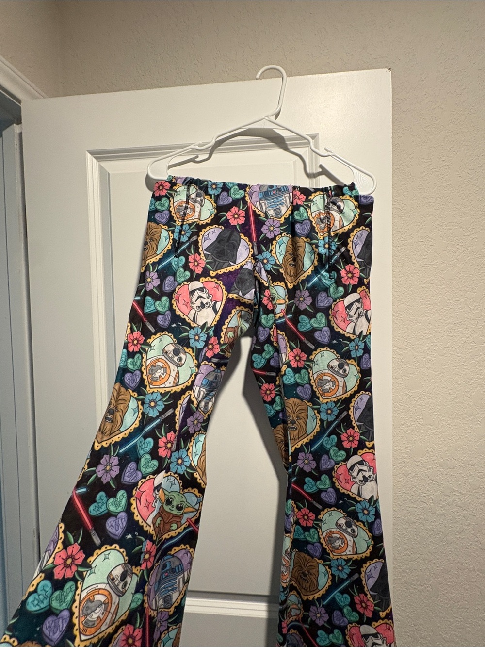 Legging Lass Size OS/M Star Wars Bell Bottoms
